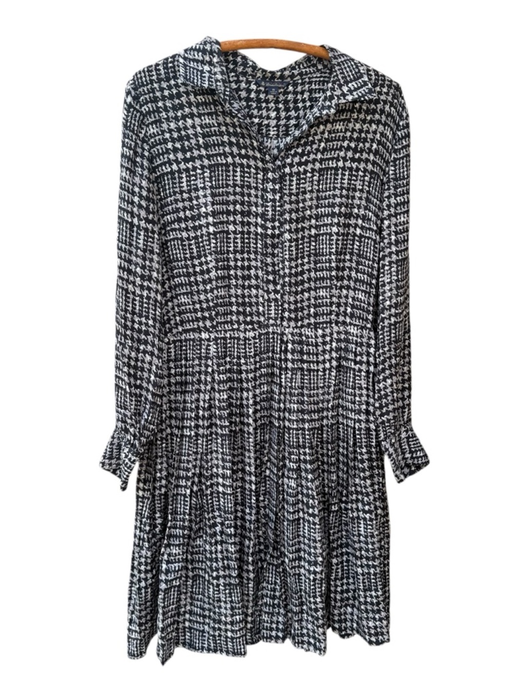 Brooks Brothers Black and White Houndstooth Tiered Long-Sleeve Dress, Size 12